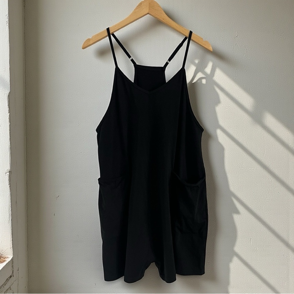 Black Romper Shorts Side Pockets Medium - Picture 1 of 2